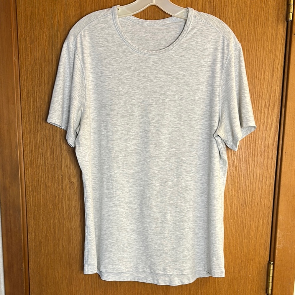 lululemon athletica Light Gray Short Sleeve Tee